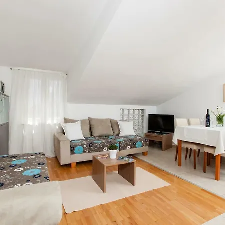 Downtown Authentic *