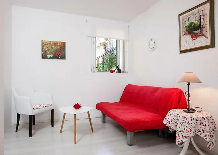 Downtown Authentic * Split