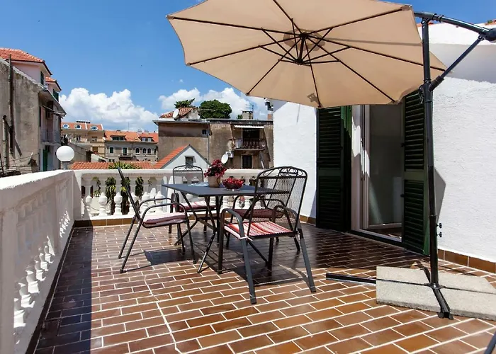 Apartment Downtown Authentic Split